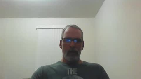 Snapshot of mustang_daddy chatting on 18, 10, 2025 307MountainMan online show from 18, 10, 2025