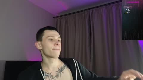 Snapshot of mvpzxc chatting on 12, 10, 2025 1x1 online show from 12, 10, 2025