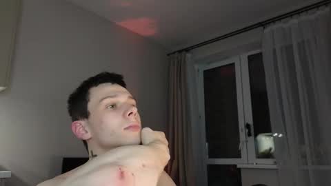 Snapshot of mvpzxc chatting on 3, 11, 2025 1x1 online show from 3, 11, 2025