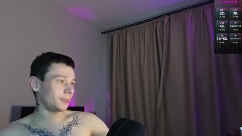 Snapshot of mvpzxc chatting on 6, 11, 2025 1x1 online show from 6, 11, 2025