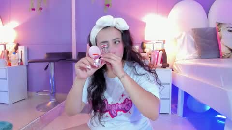 my_aleja_ online show from 11, 11, 2025