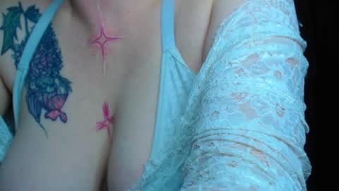 Snapshot of my_kind_of_love chatting on 11, 4, 2026 sara i know you love me xoxox online show from 11, 4, 2026