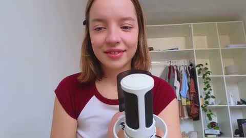 Snapshot of my_mia_ chatting on 21, 11, 2025 MIA I will be here Monday Wednesday Thursday Saturday online show from 21, 11, 2025