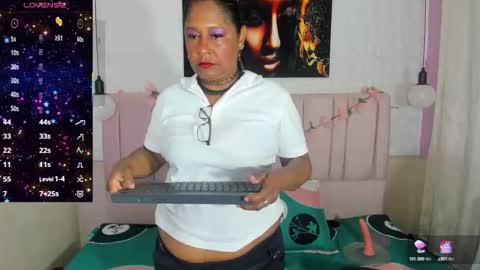 Snapshot of mya_blaze chatting on 11, 10, 2025 mya_blaze online show from 11, 10, 2025