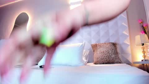 Snapshot of mya_evans chatting on 4, 1, 2025 Mariana Evans online show from 4, 1, 2025