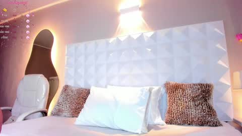 Snapshot of mya_evans chatting on 7, 2, 2025 Mariana Evans online show from 7, 2, 2025