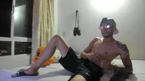 Snapshot of mybmx chatting on 8, 11, 2025 JUAN TORRES CREATURE online show from 8, 11, 2025