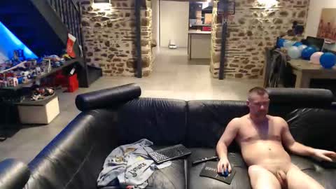 Snapshot of myckadow chatting on 12, 1, 2026 AlexSynopsis online show from 12, 1, 2026