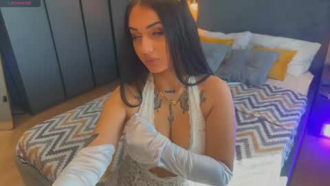 Snapshot of mygoddesshecate chatting on 16, 10, 2025 Hecate online show from 16, 10, 2025