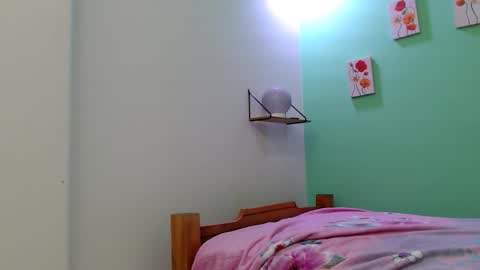 Angel Cute online show from 20, 9, 2025