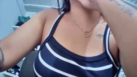 Snapshot of myhoney_hot chatting on 4, 1, 2025 myhoney_hot online show from 4, 1, 2025