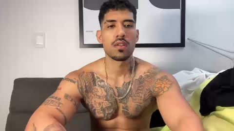 Snapshot of myke_esthetic chatting on 23, 9, 2025 Myke esthetic online show from 23, 9, 2025