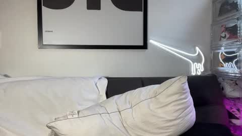 Snapshot of myke_esthetic chatting on 1, 10, 2025 Myke esthetic online show from 1, 10, 2025