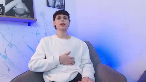 Snapshot of mykelcano chatting on 25, 10, 2025 Mykel online show from 25, 10, 2025