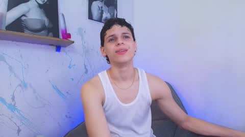 Snapshot of mykelcano chatting on 27, 10, 2025 Mykel online show from 27, 10, 2025