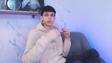 Snapshot of mykelcano chatting on 29, 10, 2025 Mykel online show from 29, 10, 2025