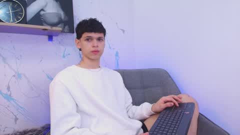 Snapshot of mykelcano chatting on 1, 11, 2025 Mykel online show from 1, 11, 2025