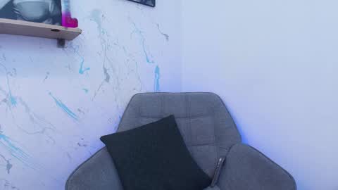 Snapshot of mykelcano chatting on 4, 11, 2025 Mykel online show from 4, 11, 2025