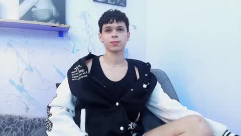 Snapshot of mykelcano chatting on 8, 11, 2025 Mykel online show from 8, 11, 2025