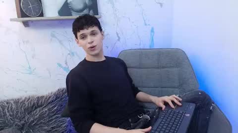 Snapshot of mykelcano chatting on 11, 11, 2025 Mykel online show from 11, 11, 2025