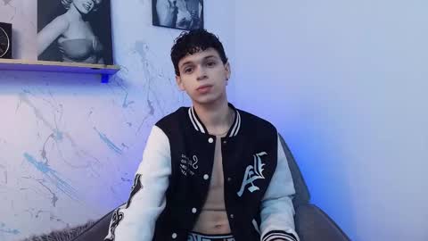 Snapshot of mykelcano chatting on 14, 11, 2025 Mykel online show from 14, 11, 2025