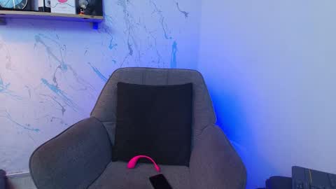 Snapshot of mykelcano chatting on 26, 11, 2025 Mykel online show from 26, 11, 2025