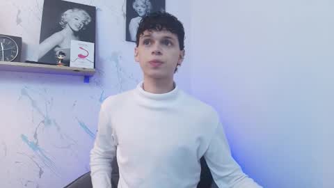 Snapshot of mykelcano chatting on 1, 12, 2025 Mykel online show from 1, 12, 2025