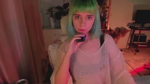 MylaFlores online show from 21, 12, 2025