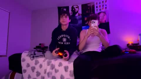 MylesMaxx online show from 12, 2, 2025