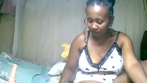 Snapshot of mylindasweet chatting on 5, 1, 2025 linda online show from 5, 1, 2025