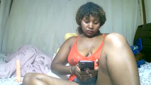 Snapshot of mylindasweet chatting on 11, 1, 2025 linda online show from 11, 1, 2025