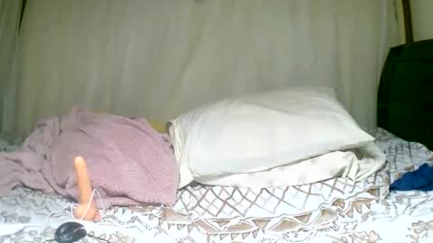 Snapshot of mylindasweet chatting on 12, 1, 2025 linda online show from 12, 1, 2025