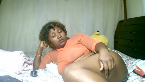 Snapshot of mylindasweet chatting on 15, 1, 2025 linda online show from 15, 1, 2025