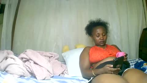 Snapshot of mylindasweet chatting on 18, 1, 2025 linda online show from 18, 1, 2025