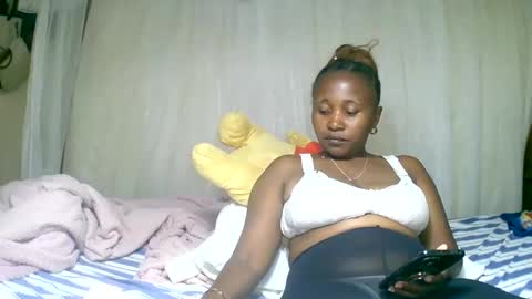 Snapshot of mylindasweet chatting on 19, 1, 2025 linda online show from 19, 1, 2025