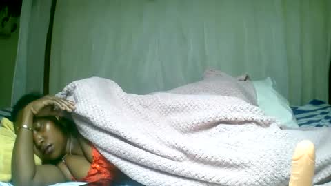 Snapshot of mylindasweet chatting on 27, 1, 2025 linda online show from 27, 1, 2025