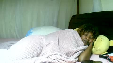 Snapshot of mylindasweet chatting on 4, 2, 2025 linda online show from 4, 2, 2025