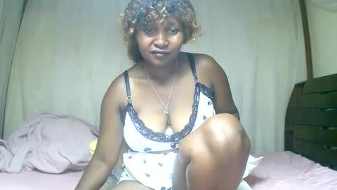 Snapshot of mylindasweet chatting on 4, 2, 2025 linda online show from 4, 2, 2025