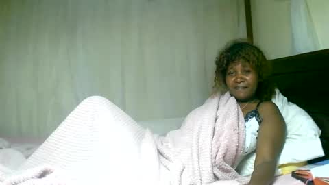 Snapshot of mylindasweet chatting on 5, 2, 2025 linda online show from 5, 2, 2025