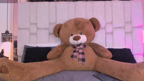 Snapshot of mylittleemily chatting on 3, 12, 2025 emy online show from 3, 12, 2025