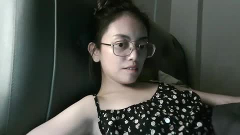 Lucie  online show from 27, 12, 2024