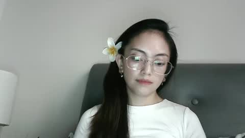 Lucie  online show from 29, 12, 2024