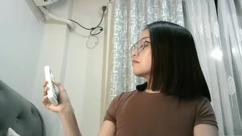 Lucie  online show from 3, 1, 2025