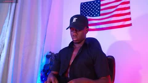 Snapshot of mylowallacee chatting on 1, 11, 2025 Mylo Wallace online show from 1, 11, 2025