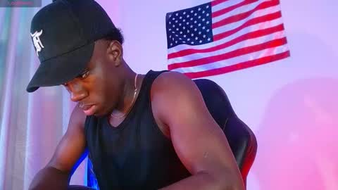 Snapshot of mylowallacee chatting on 25, 11, 2025 Mylo Wallace online show from 25, 11, 2025