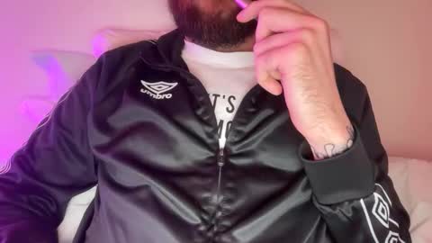 Snapshot of mymalehostage chatting on 19, 12, 2025 DrenchedButThirsty online show from 19, 12, 2025