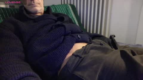 Snapshot of mynakedbeach chatting on 22, 1, 2025 Bi sexy guy lovense hush is on private is open or password show tip if you like. online show from 22, 1, 2025