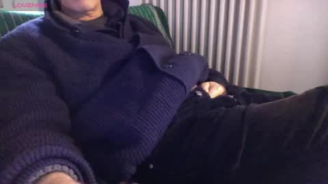 Snapshot of mynakedbeach chatting on 5, 2, 2025 Bi sexy guy lovense hush is on private is open or password show tip if you like. online show from 5, 2, 2025