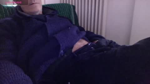 Snapshot of mynakedbeach chatting on 8, 2, 2025 Bi sexy guy lovense hush is on private is open or password show tip if you like. online show from 8, 2, 2025