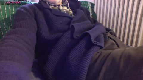 Snapshot of mynakedbeach chatting on 1, 3, 2025 Bi sexy guy lovense hush is on private is open or password show tip if you like. online show from 1, 3, 2025